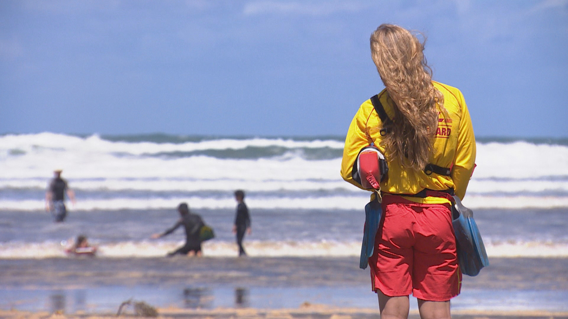 Lifeguards rescue young men swept out to sea in Auckland