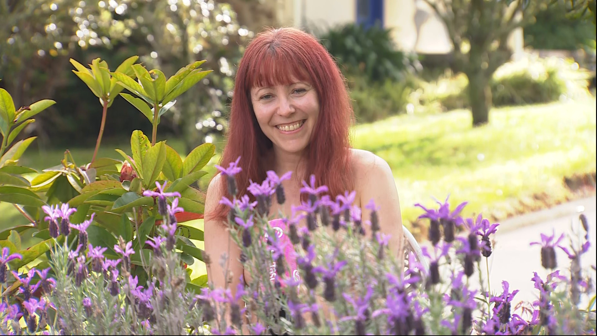 Kiwis encouraged to get their kits off for Nude Gardening Day