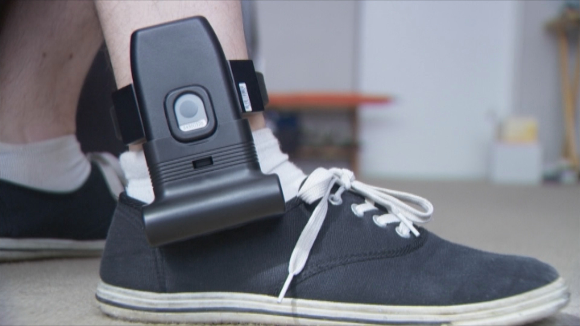 Share 142+ ankle bracelet benefits best kidsdream.edu.vn